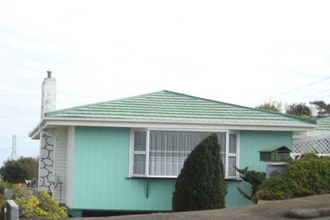 Photo of property in 17 Scott Street, Moturoa, New Plymouth, 4310