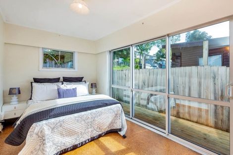 Photo of property in 14 Camelot Place, Glenfield, Auckland, 0629