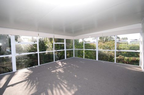 Photo of property in 58 Sunnyside Road, Sunnyvale, Auckland, 0612