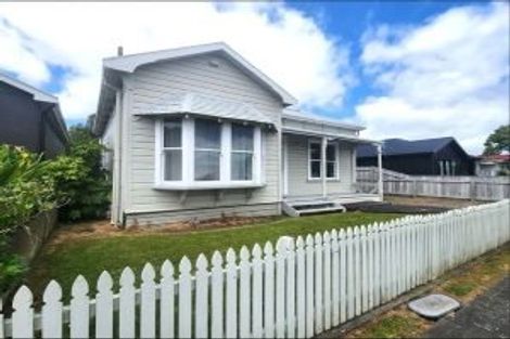 Photo of property in 23 Hereford Street, West End, Palmerston North, 4410