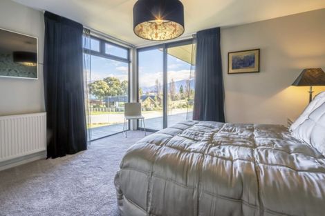 Photo of property in 3 Westview Road, Wanaka, 9305