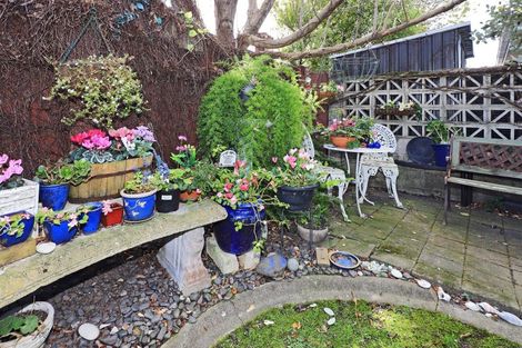 Photo of property in 1a Neeve Place, Taradale, Napier, 4112