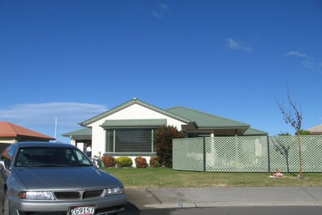 Photo of property in 16 Flemington Place, Taradale, Napier, 4112