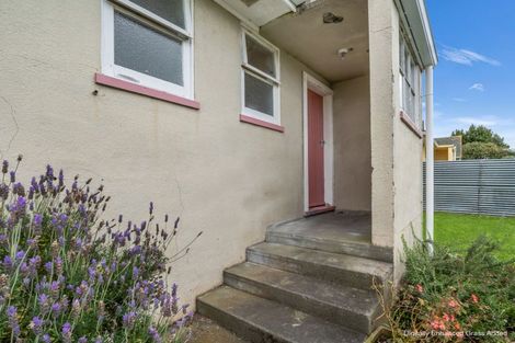 Photo of property in 614 Featherston Street, Roslyn, Palmerston North, 4414