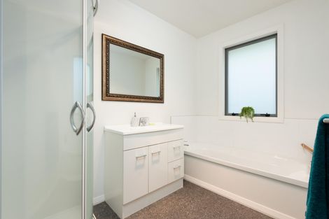 Photo of property in 21 Fairfax Crescent, Pyes Pa, Tauranga, 3112