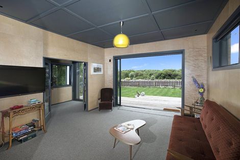 Photo of property in 347 Marine Parade, New Brighton, Christchurch, 8061