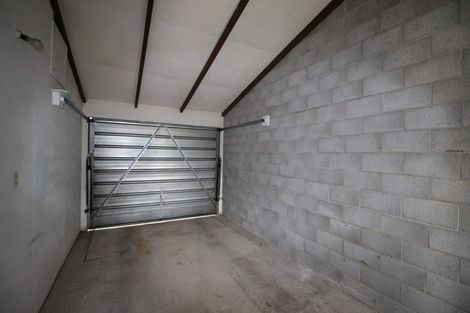 Photo of property in 12 Ashworth Street, Alexandra, 9320