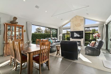 Photo of property in 8 Jackby Court, Jacks Point, Queenstown, 9371