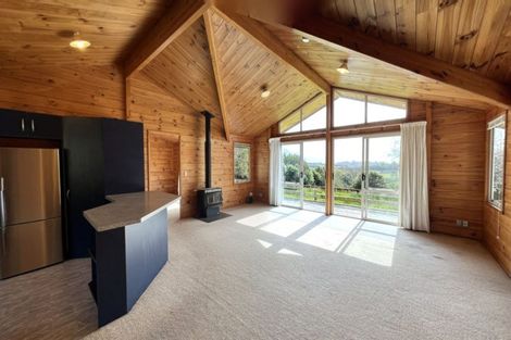 Photo of property in 82 Huia Street, Waikanae, 5036