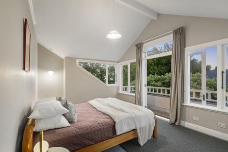 Photo of property in 17 Herne Bay Road, Herne Bay, Auckland, 1011