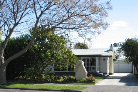 Photo of property in 99 Harold Holt Avenue, Pirimai, Napier, 4112