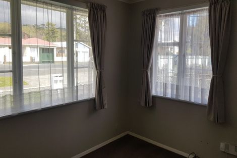 Photo of property in 1/1133 Fergusson Drive, Clouston Park, Upper Hutt, 5018