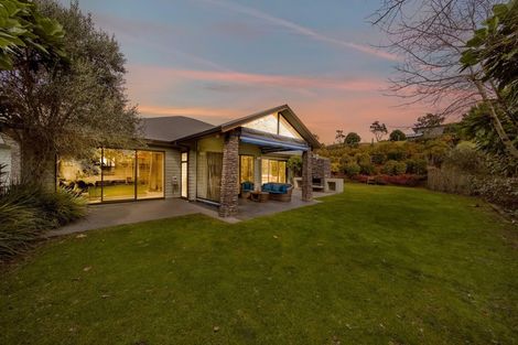 Photo of property in 11 Links Drive, Waiwhakaiho, New Plymouth, 4312