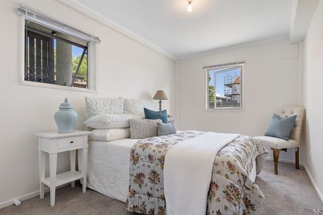 Photo of property in 1/21 Roadley Avenue, Sunnyhills, Auckland, 2010