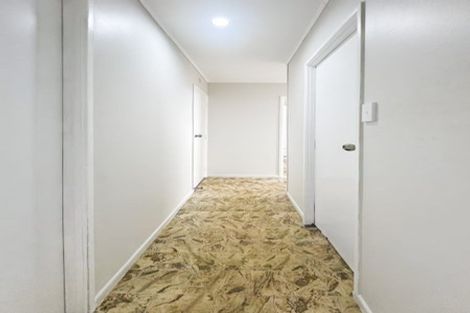 Photo of property in 2/117 Astley Avenue, New Lynn, Auckland, 0600