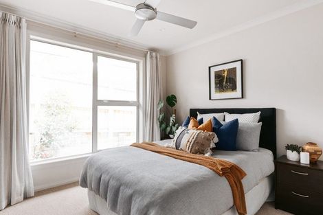 Photo of property in 30 Broadwater Close, Pyes Pa, Tauranga, 3112