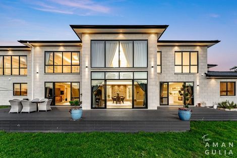 Photo of property in 83 Griggs Road, East Tamaki Heights, Auckland, 2016