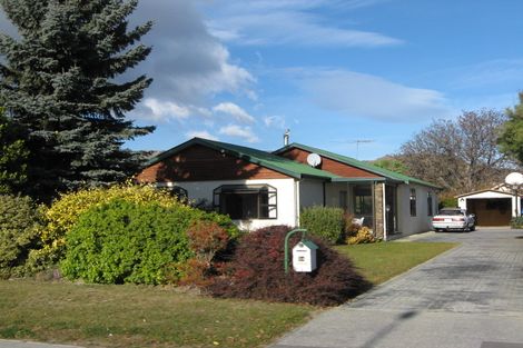 Photo of property in 34 Molyneux Avenue, Cromwell, 9310