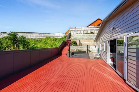 Photo of property in 14d Maple Crescent, Whalers Gate, New Plymouth, 4310