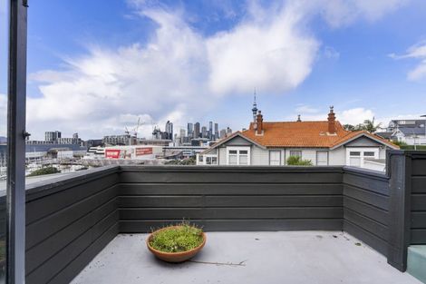 Photo of property in 4a Harbour Street, Saint Marys Bay, Auckland, 1011