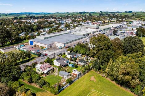 Photo of property in 41 Collingwood Street, Eltham, 4322