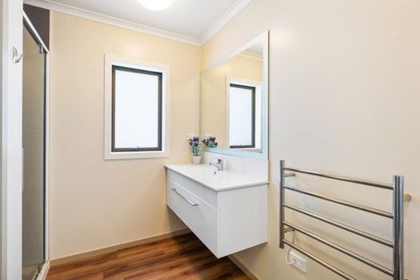 Photo of property in 16 Matuhi Street, Waikanae, 5036