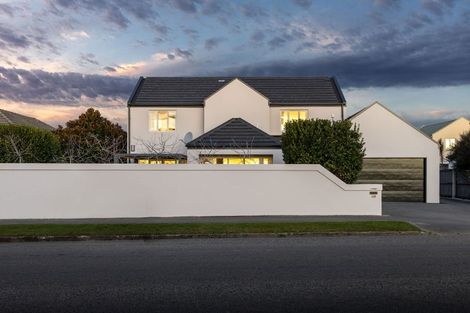 Photo of property in 152 Avonhead Road, Avonhead, Christchurch, 8042