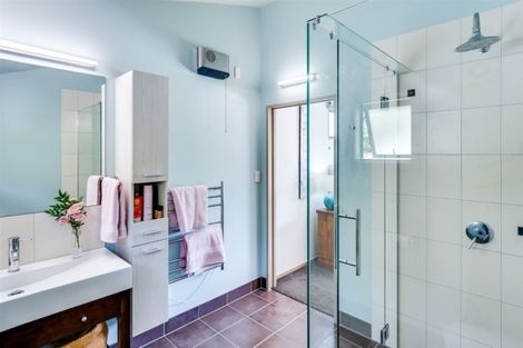 Photo of property in 104 Tironui Drive, Taradale, Napier, 4112