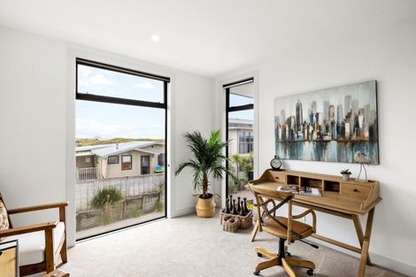 Photo of property in 1015 Papamoa Beach Road, Papamoa Beach, Papamoa, 3118