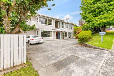 Photo of property in 1 Jacaranda Avenue, Beach Haven, Auckland, 0626