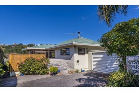 Photo of property in 2/3 Elgin Place, Red Beach, 0932