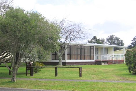 Photo of property in 109 Charleston Avenue, Whangamata, 3620