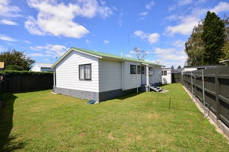 Photo of property in 4a Saint Lukes Place, Bader, Hamilton, 3206