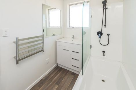 Photo of property in 40a Karyn Street, Castlecliff, Whanganui, 4501