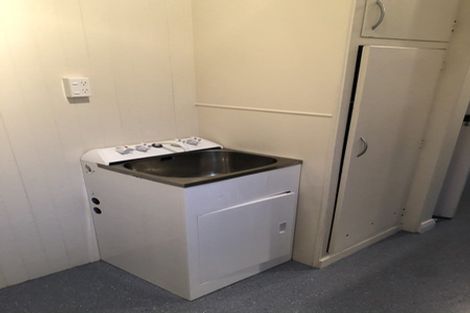 Photo of property in 1609 Great North Road, Waterview, Auckland, 1026