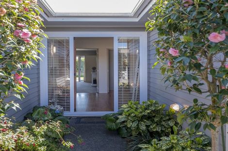 Photo of property in 55 Regent Drive, Paraparaumu Beach, Paraparaumu, 5032