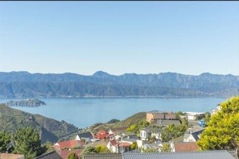 Photo of property in 31 Nalanda Crescent, Broadmeadows, Wellington, 6035