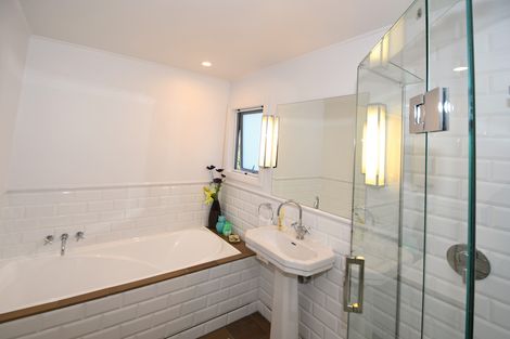 Photo of property in 22 Muncaster Road, Snells Beach, 0920