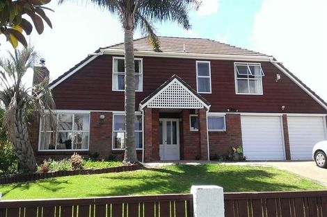 Photo of property in 3 Charles Prevost Drive, The Gardens, Auckland, 2105