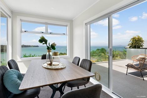 Photo of property in 1003 Whangaparaoa Road, Tindalls Beach, Whangaparaoa, 0930