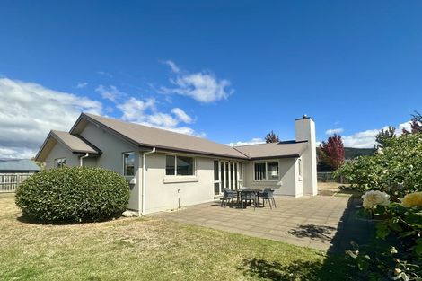 Photo of property in 17 Ash Avenue, Albert Town, Wanaka, 9305