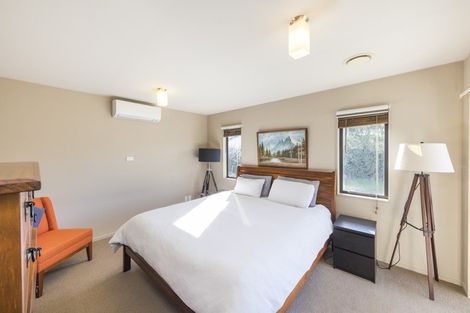 Photo of property in 17 Walnut Grove, Kelvin Grove, Palmerston North, 4414