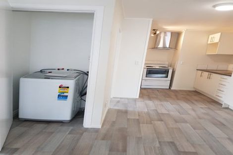 Photo of property in 102 Kilbirnie Crescent, Kilbirnie, Wellington, 6022