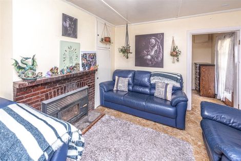 Photo of property in 21 Smith Street, Waverley, 4510