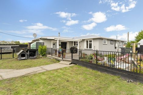 Photo of property in 16 Totara Street, Otaki, 5512