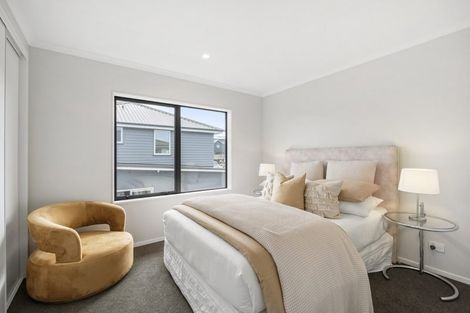 Photo of property in 5 Owen Chapman Drive, Red Beach, 0932