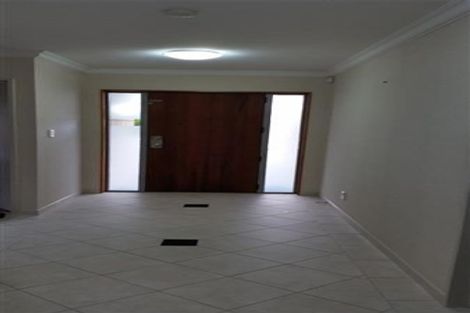 Photo of property in 404 Chapel Road, Flat Bush, Auckland, 2016
