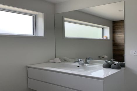 Photo of property in 23 Primrose Street, Raglan, 3225