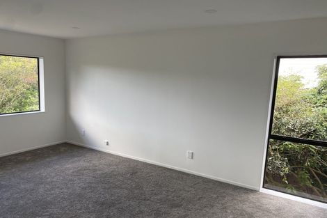 Photo of property in 33a Sunderlands Road, Half Moon Bay, Auckland, 2012