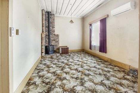 Photo of property in 77 King Street, Hikurangi, 0114